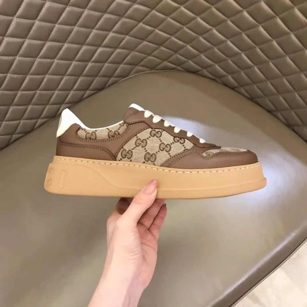 P380 new men's shoes GUCCI [Lightning] latest shoes are shipped. Original quality, fashionable, made of special materials, sheepskin lining, brand new packaging. The foot feels super comfortable and the workmanship is impeccable38-45